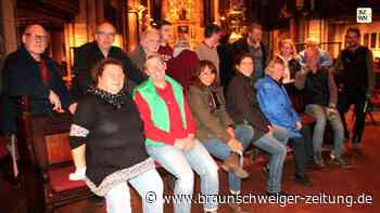 Helmstedt: Begegnungen an der großen Tafel in der Kirche