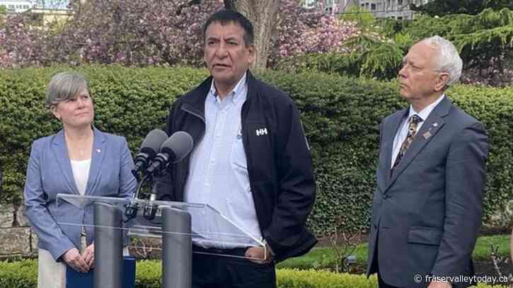 ‘Elegant’ low-carbon energy projects planned by northern B.C. First Nation: Eby