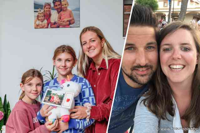 Linde (10) en Bente (7) laten overleden ouders wereld rondreizen dankzij knuffel met foto
