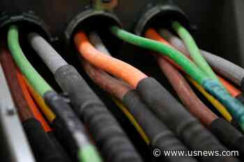 White House Asking Congress for $6 Billion to Extend Internet Subsidy Program -Official