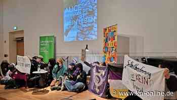 Leipzig: Proteste bei Lesung von Alice Schwarzer