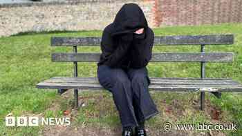 Swindon female asylum seekers moved with 10 hours' notice