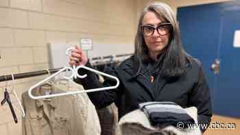 Groups that support homeless Winnipeggers working to open pop-up shelter as winter approaches