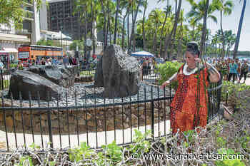 New plaque unveiled at Kapaemahu stones