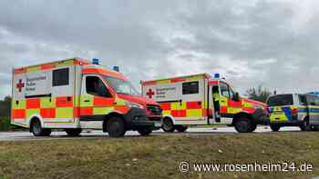 Kreuzungs-Crash auf B15 bei Rott am Inn – Folgeunfall im Rückstau