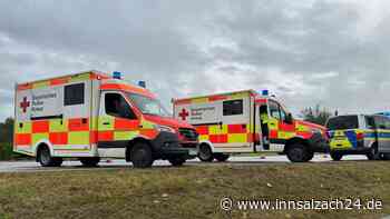 Kreuzungs-Crash auf B15 bei Rott am Inn – Folgeunfall im Rückstau