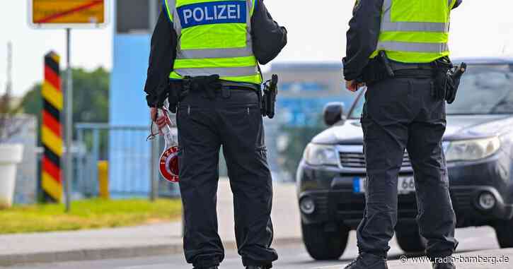 Migranten festgenommen: Mutmaßlich mit Lastwagen geschleust