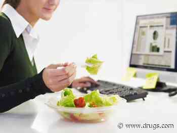 Healthy Diet in Midlife Reduces Risk for Later Cognitive Impairment
