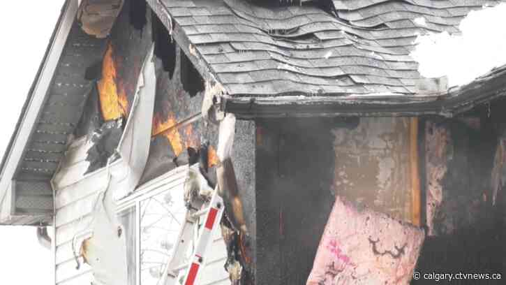 Fire tears through southeast Calgary home