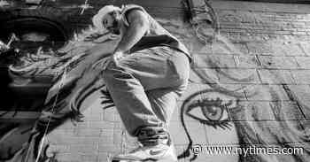 Michael Tracy, Who Made Subway Trains His Canvas, Dies at 65