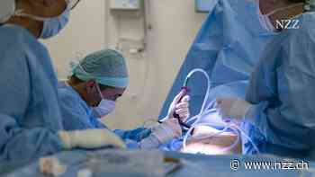 Knapp 500 Personen haben letztes Jahr ihr biologisches Geschlecht operativ ändern lassen – die meisten von Frau zu Mann