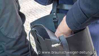 Taschendiebe bestehlen gleich drei Braunschweigerinnen