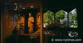 La brecha de la Iglesia católica, retratada en dos parroquias