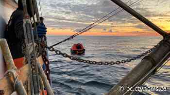 Stranded mariner rescued from life raft 75 km off Vancouver Island
