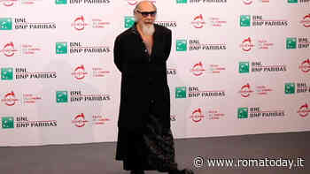 "Chi viene a Roma si romanizza. Non è una metropoli, è un paesone", il racconto di "Roma Santa e Dannata"