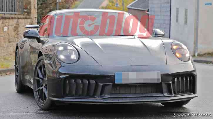 Refreshed Porsche 911 revealed in spy photos with very little camo, restyled front and rear