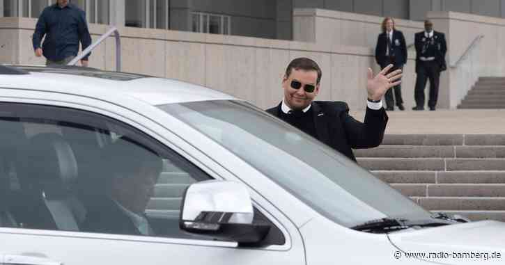 Republikanischer US-Abgeordneter Santos muss vor Gericht