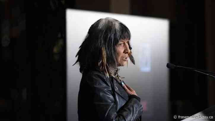 Doubts raised over Sainte-Marie’s past roil First Nations, raise questions on harms