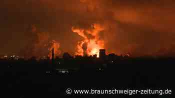 Massive Angriffe auf Gazastreifen - Raketen Richtung Israel