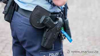 Hausbewohnerin (52) bedroht Feuerwehr mit Axt – Polizei muss auf sie schießen