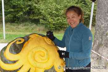 Aus Kürbis wird Kunst: beeindruckende Schnitzereien in Bad Lippspringe