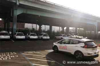 US Probes GM's Cruise Robocars Over Pedestrian Close-Calls, Adding to Woes