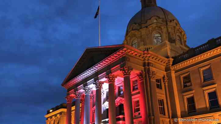Taxes, pension up for debate as Alberta legislature members prepare for fall sitting