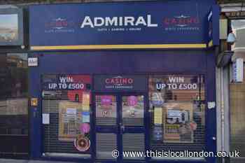 Welling man hit with £5,800 bill after faking security licence