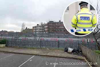 'Suspicious vehicle' in Willesden causes major Tube delays