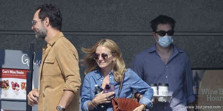 Robert Pattinson Steps Out for Coffee, Bumps into Chris Diamantopoulos & Becki Newton!