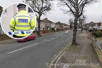 Man arrested after car crashes into wall in Hornchurch