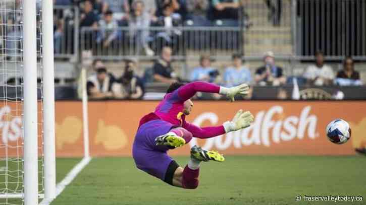 Union beat short-handed Revolution 3-1 in MLS playoffs