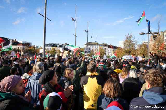 1.000 betogers op Sint-Jansplein uit solidariteit met Palestina: “Wie zijn wij om te oordelen over de daden van Hamas?”