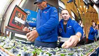 Heringsdorf: Fast sieben Meter langes Fischbrötchen - André Domke schafft Weltrekord
