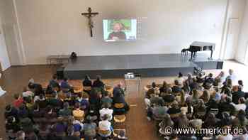 „Zeigt Flagge!“: Außenpolitiker diskutiert mit Schülern über Gaza-Krieg