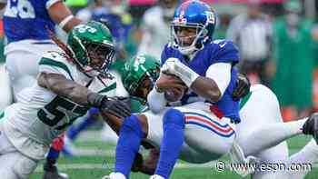 Giants lose QB Taylor, TE Waller in game vs. Jets