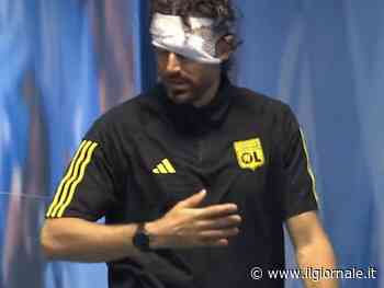 Sassaiola dei tifosi del Marsiglia: feriti al volto Fabio Grosso e il suo vice