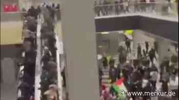 Nach Landung einer Maschine aus Israel: Antisemitischer Mob stürmt Flughafen