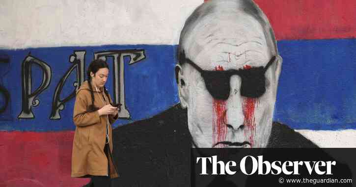 ‘Graffiti battle on streets of Belgrade’ as Serbia tries to stifle anti-Putin Russian exiles