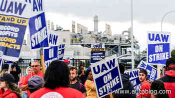 UAW escalates GM strike following tentative deals with Stellantis and Ford