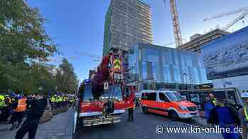 Schwerer Unfall in Hamburg: Vier Bauarbeiter sterben nach Sturz von Gerüst