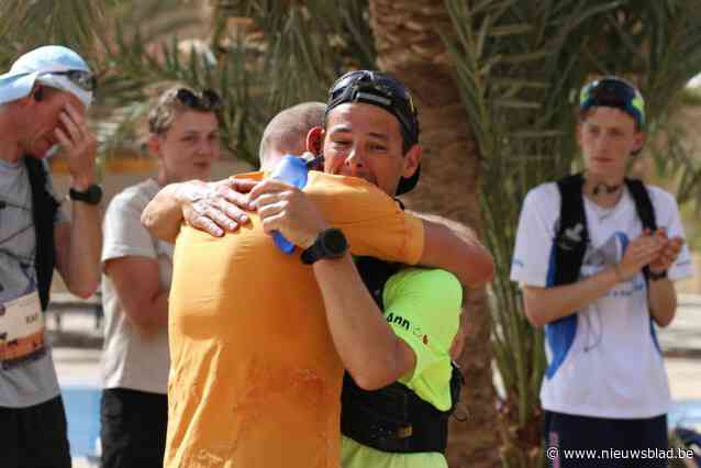 Sportieve vijftigers organiseren én lopen ultramarathon in Marokkaanse woestijn: “De uitzonderlijke uitdaging en de mooie, woeste natuur maken heel wat emoties los”