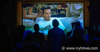 Mourning Matthew Perry at the ‘Friends’ Museum in New York