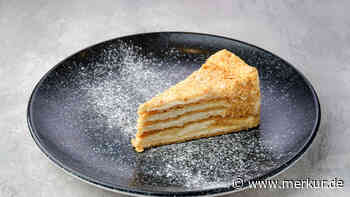 Eines Kaisers würdig: Backen Sie die Spezialität Napoleon-Kuchen