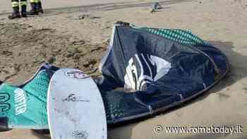 Surfista muore annegato in mare a Torvajanica