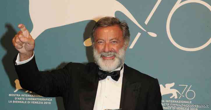 Luca Barbareschi: quando sfioriamo le nostre labbra?