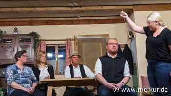 Alpenrose Moosinning spielt Theater: Erheiternde Hypnosespielchen