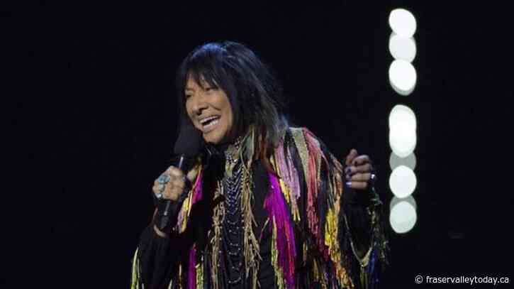 Indigenous group wants Buffy Sainte-Marie to lose 2018 Juno over ancestry doubts