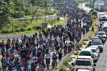 Some 5,000 Migrants Set Out on Foot From Mexico's Southern Border, Tired of Long Waits for Visas