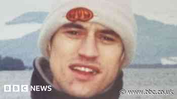 Suspicious death of man found in common close in Renfrew